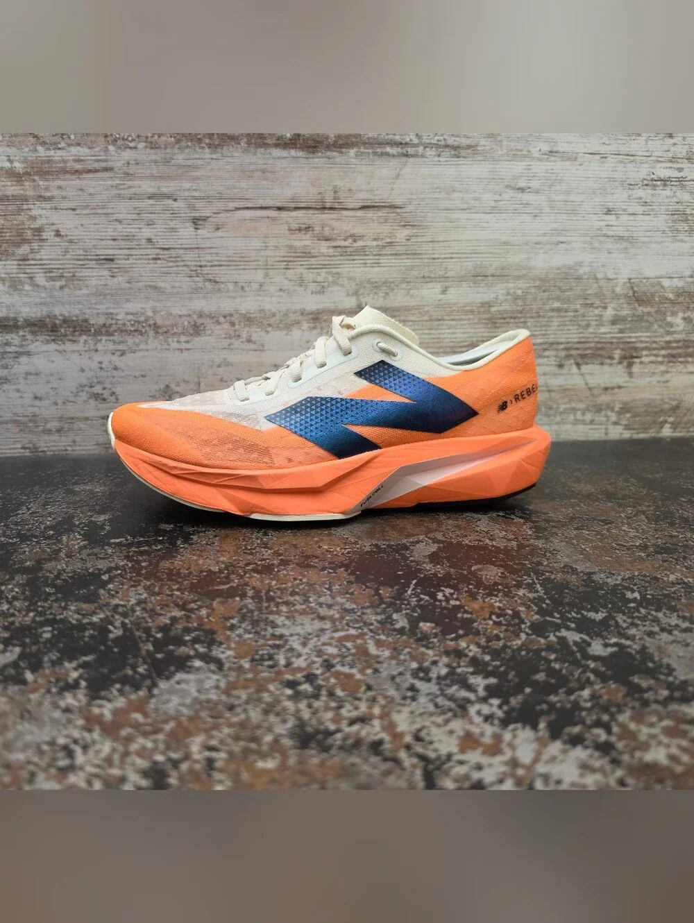 Womens New Balance Fuelcell Rebel V4 Running Shoes Sz 9.5 Used WFCXCC4
